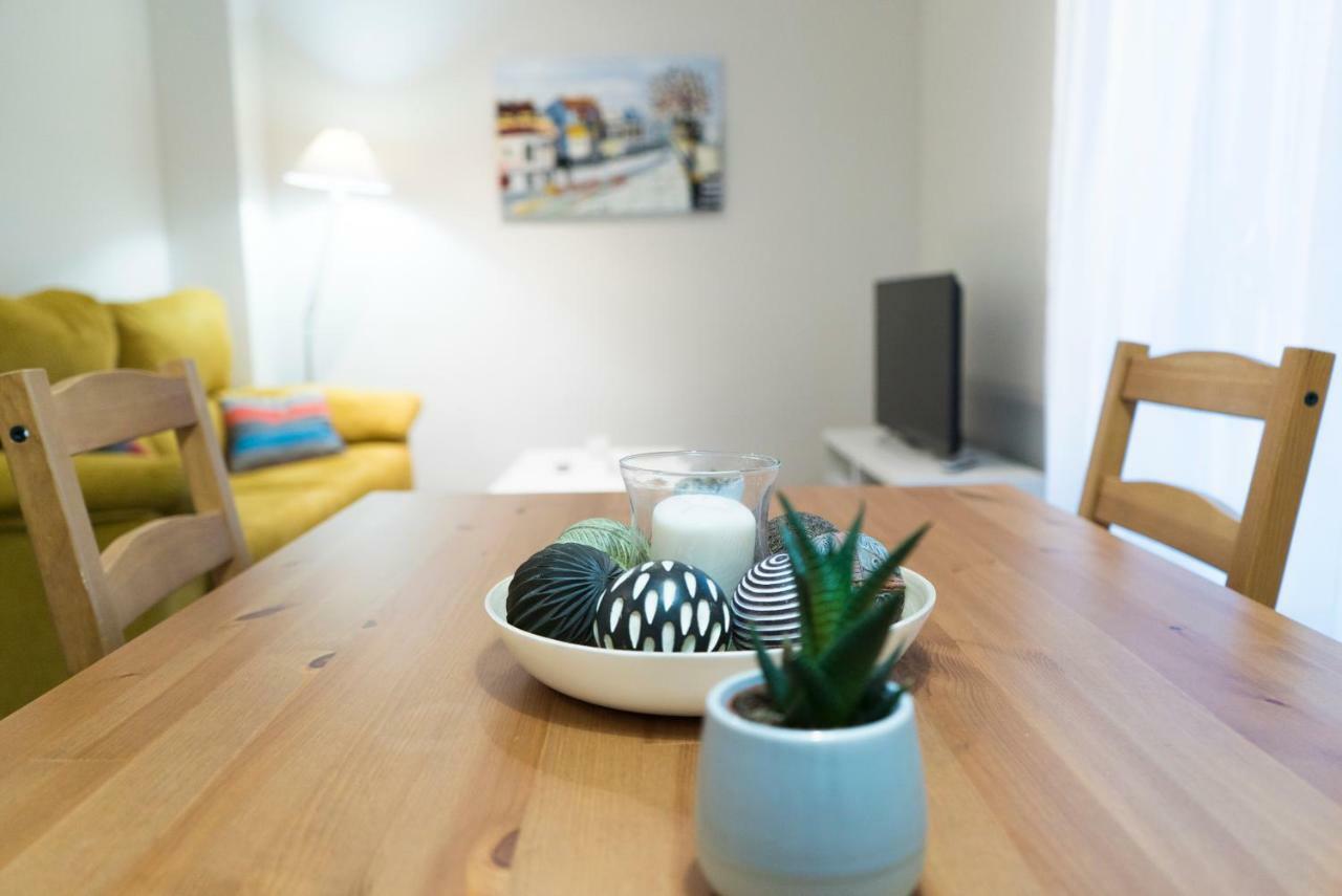 Apartamento Los Azahares Sevilla Dış mekan fotoğraf